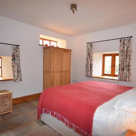 Villa 2 Bed In Bridgwater Rexba Spaxton Exterior foto